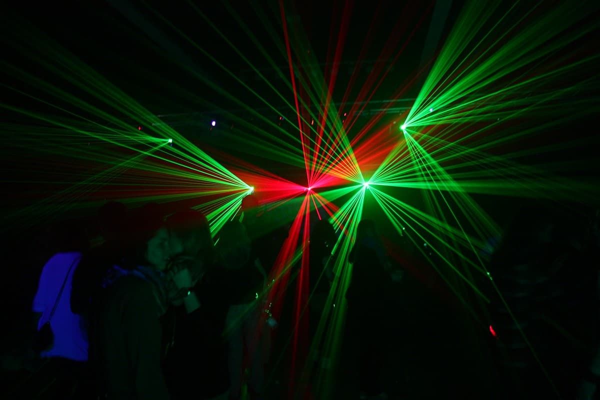 Лазерная установка купить в Липецке для дискотек, вечеринок, дома, кафе, клуба